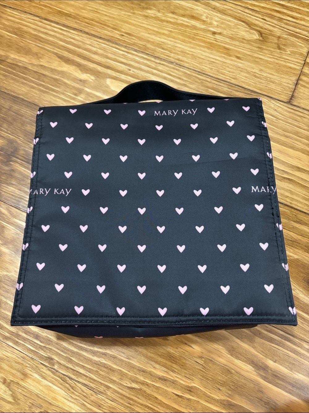Mary Kay Hanging Cosmetic Case Black with Pink Hearts